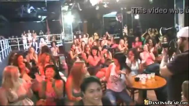 Racy blowjobs with strippers